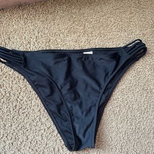 Black bikini bottoms
